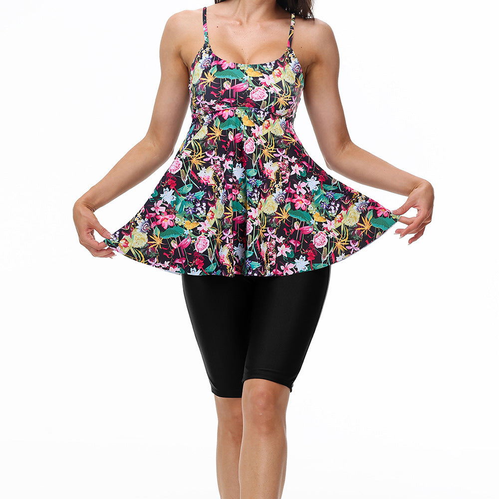 Damen Tankini mit floralem Schnitt und figurbetonenden Shorts Echo Archiv