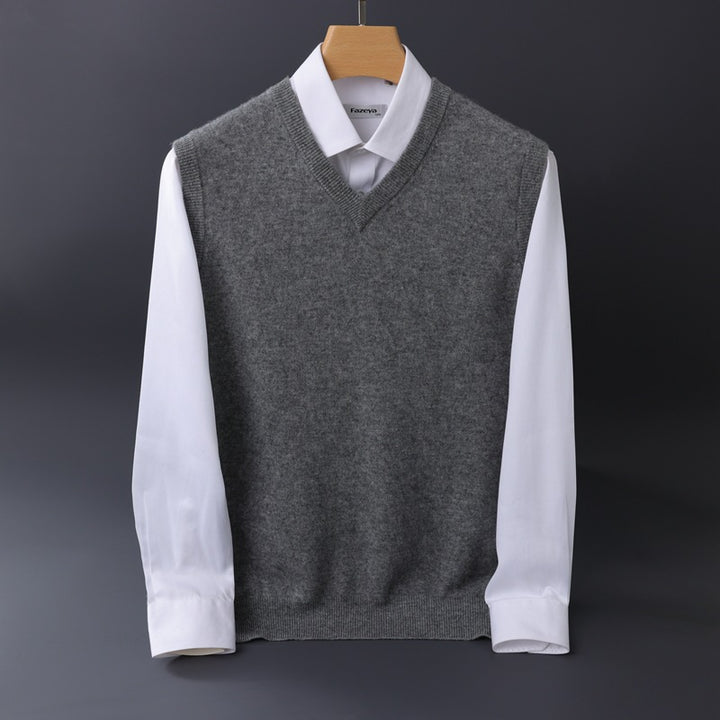 Herren Feine V‑Ausschnitt Strickweste aus Merino‑Blend mit geripptem Saum Echoarchiv