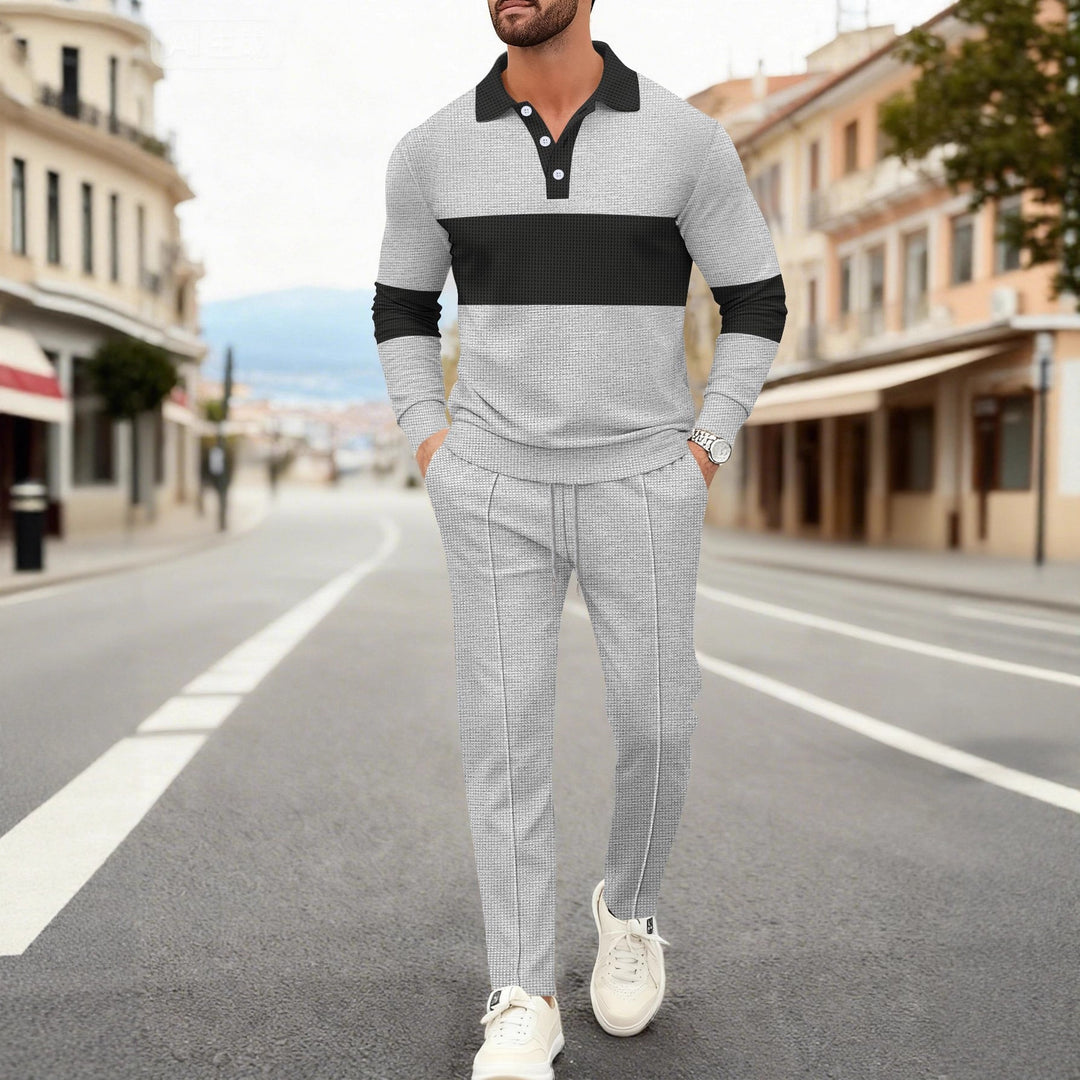 Herren modisches Langarm-Polohemd mit strukturiertem Design und bequemen Jogginghosen Echoarchiv