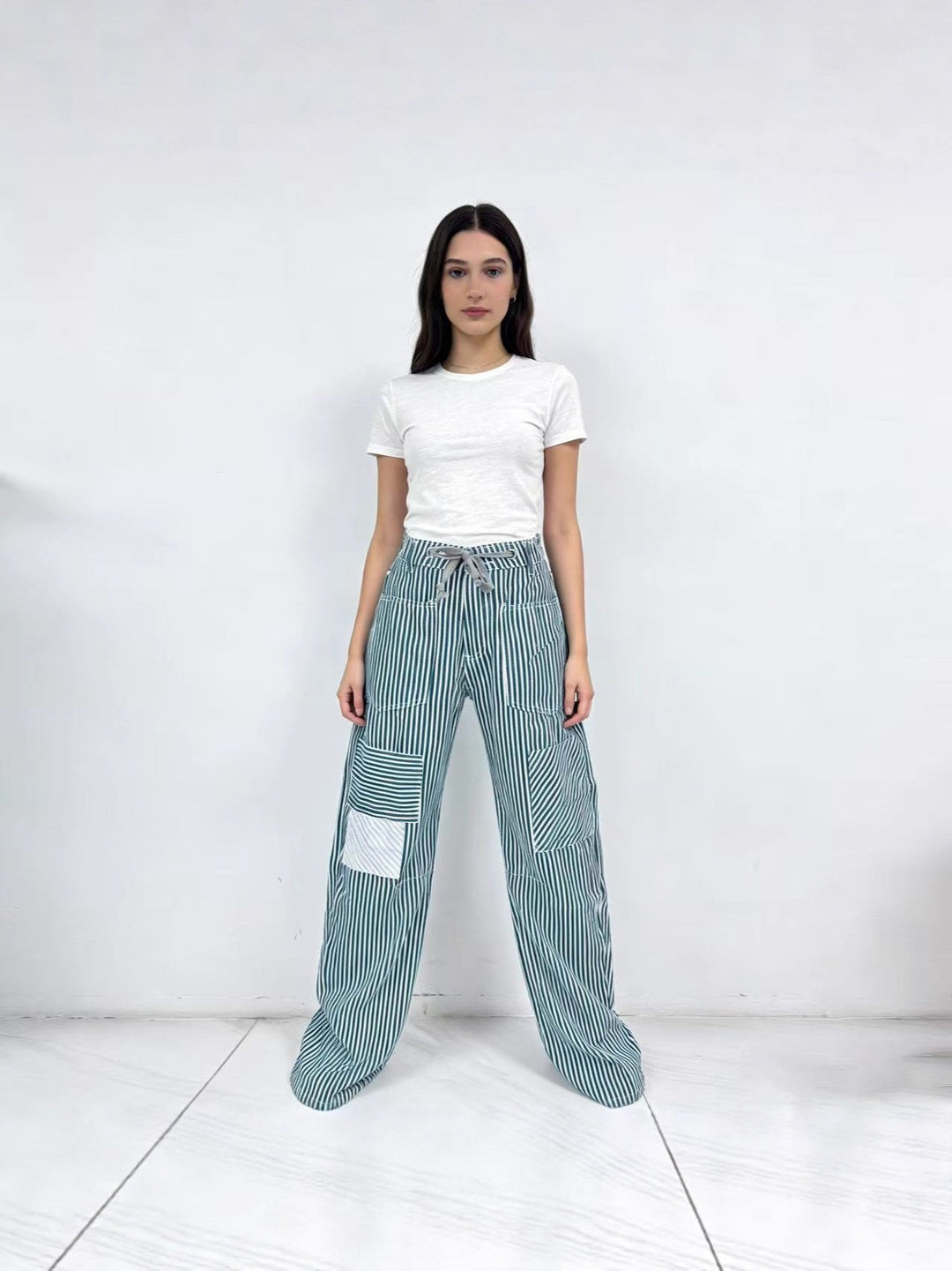 Damen weite Cargo-Hose mit praktischen Taschen und einzigartigem Design Echo Archiv