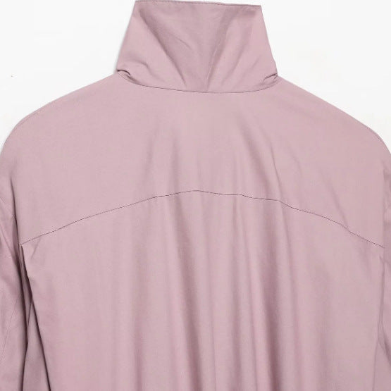 Damen Kurzblouson im Boxy‑Cut mit hohem Stehkragen, verdecktem Reißverschluss und elastischem Saum Echo Archiv