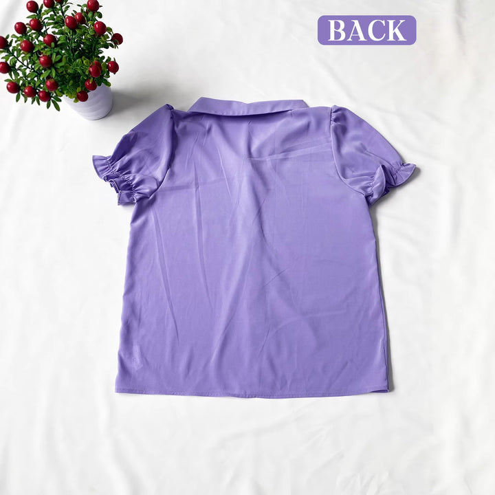 Damen Verspielt geschnittene Bluse mit Puffärmeln und Knopfdetails Echo Archiv