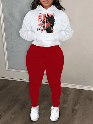 Herren Hoodie und Jogginghose Set mit auffälligem Grafikelement Echoarchiv