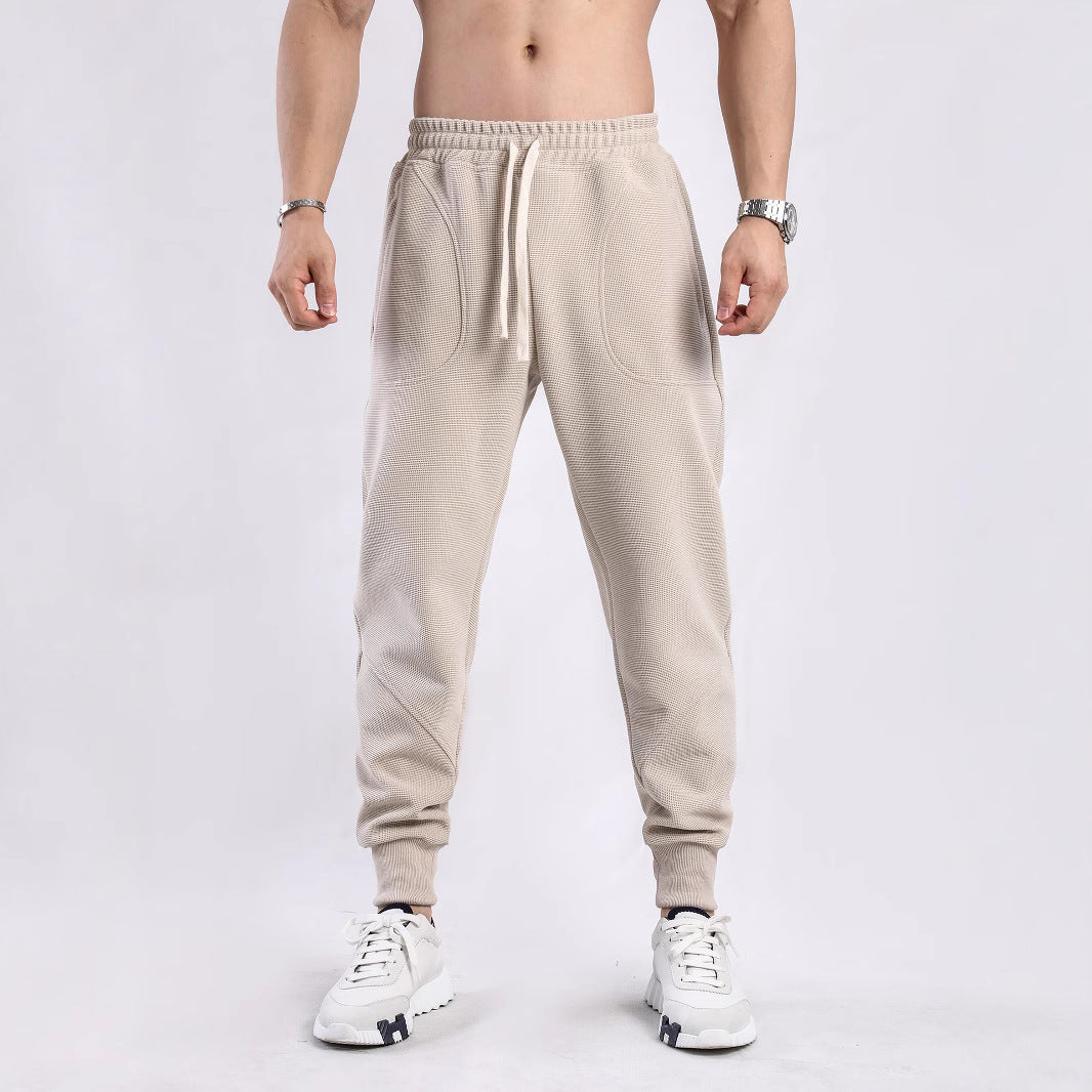 Herren Sportliche Jogginghose mit atmungsaktiven Einsätzen und elastischem Bund Echoarchiv