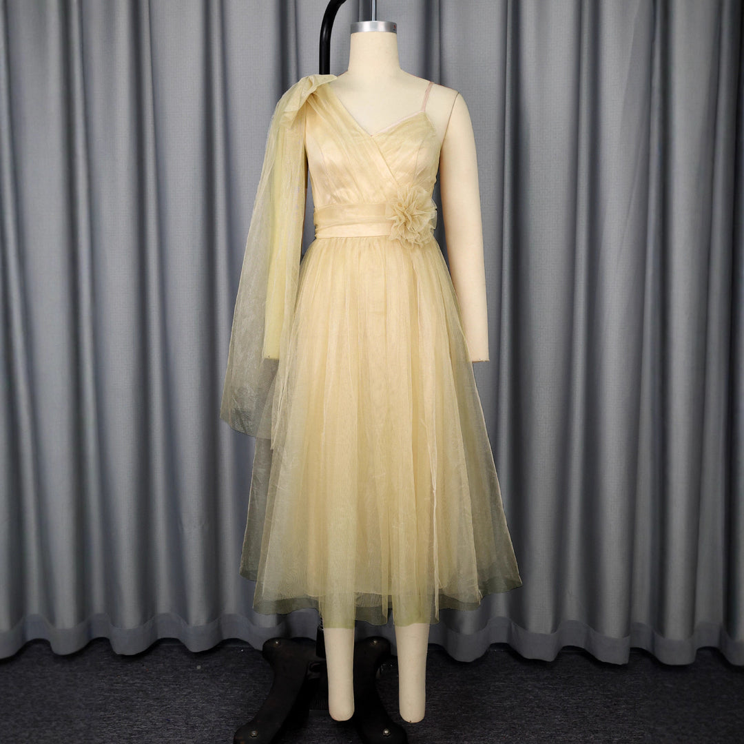 Damen festliches Midikleid mit asymmetrischem Chiffon-Overlay und floraler Applikation Echo Archiv