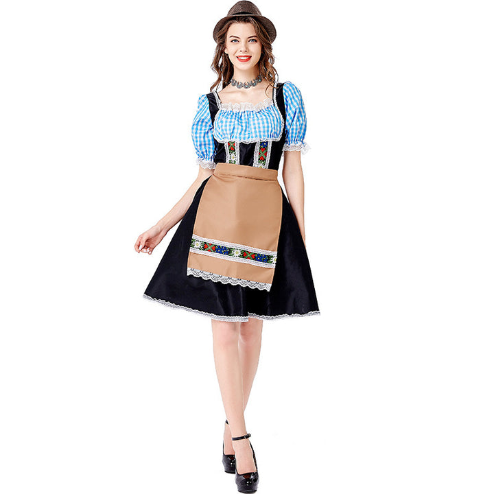 Damen nan folklorisches Oktoberfest-Kostüm im Dirndlstil mit Carmenbluse geschnürtem Mieder und bestickter Schürze Echo Archiv