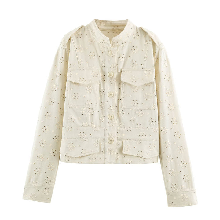 Damen Kurze Broderie‑Anglaise Jacke im Utilitarstil mit Stehkragen und Pattentaschen Echo Archiv