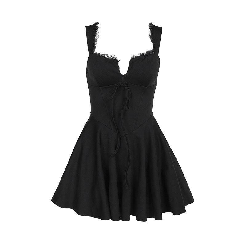 Damen verspieltes Mini-Kleid mit Rüschen und Schleifendetails Echo Archiv