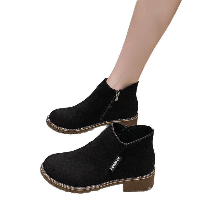 Damen nan kurze Reißverschluss-Stiefelette aus Veloursoptik mit profiliertem Traktorsohlensystem und gepolstertem Komfortfutter Echo Archiv