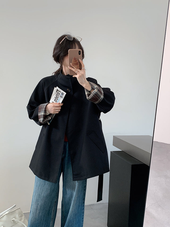 Damen Kurzjacke im Parka‑Stil mit Taillengürtel und kariertem Ärmelfutter Echoarchiv