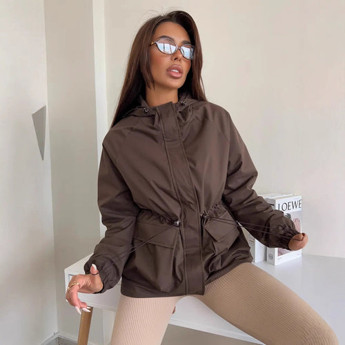 Damen wasserdichte Parka-Jacke mit Kapuze, Tunnelzugtaillierung und XXL-Klappentaschen – Célinea
