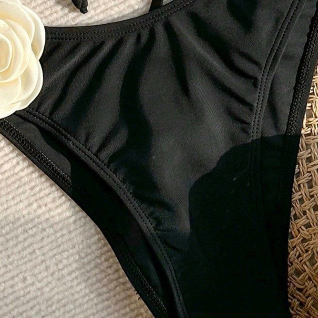 Damen Bikini mit floralem Rüschendetail Echo Archiv