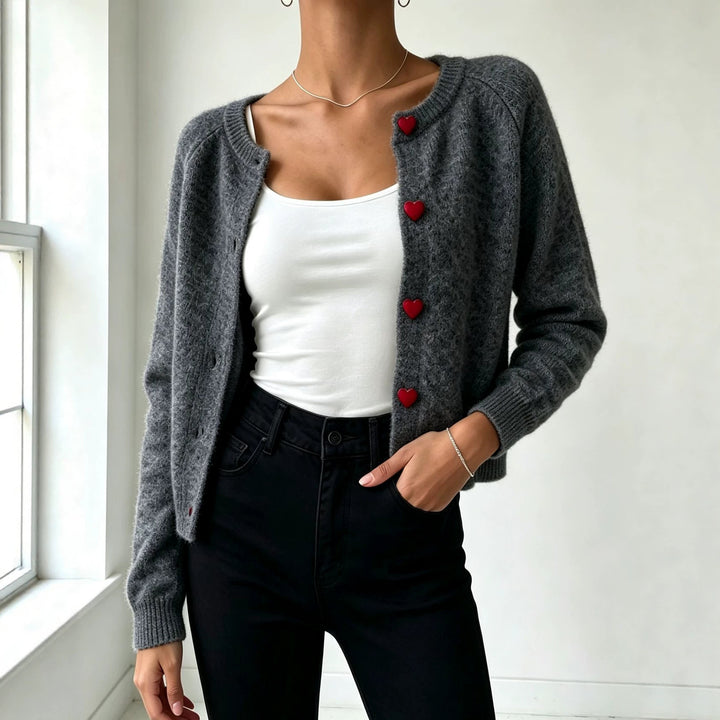 Damen Strickcardigan mit herzförmigen Zierknöpfen und weicher Mohair-Optik – Veloura