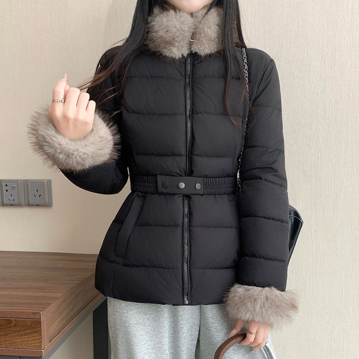 Damen nan taillierte Thermo-Kurzjacke mit elastischem Taillengürtel, Webpelzkragen und Kunstfellmanschetten Echo Archiv