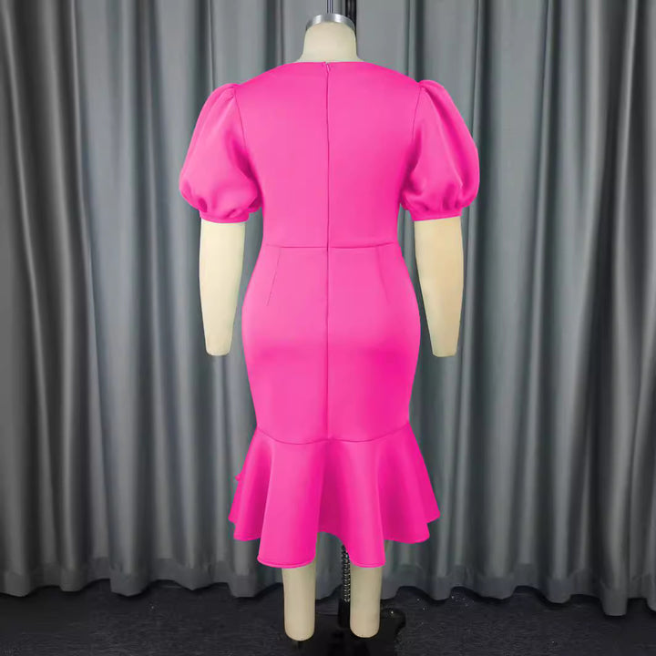 Damen figurbetontes Kleid mit voluminösen Puffärmeln und elegantem Rüschenabschluss Echo Archiv