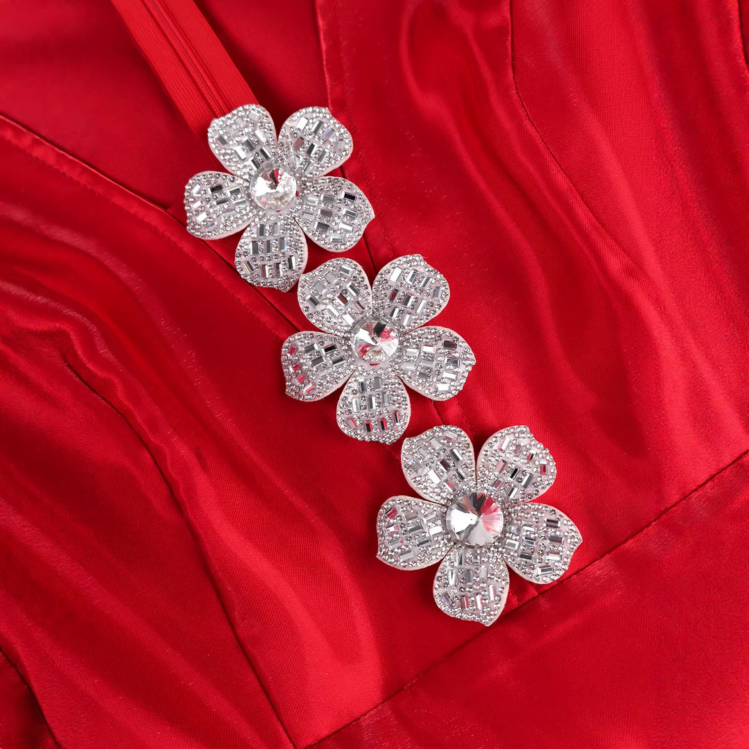 Damen Extravagantes Abendkleid mit voluminösen Puffärmeln und funkelnden Applikationen Echo Archiv