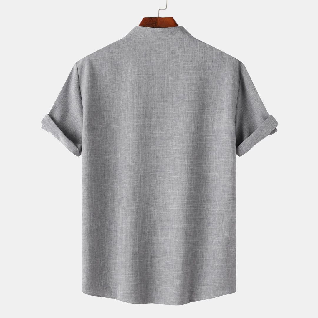 Herren Kurzarmhemd mit innovativem Henley-Ausschnitt und lässigem Look Echoarchiv