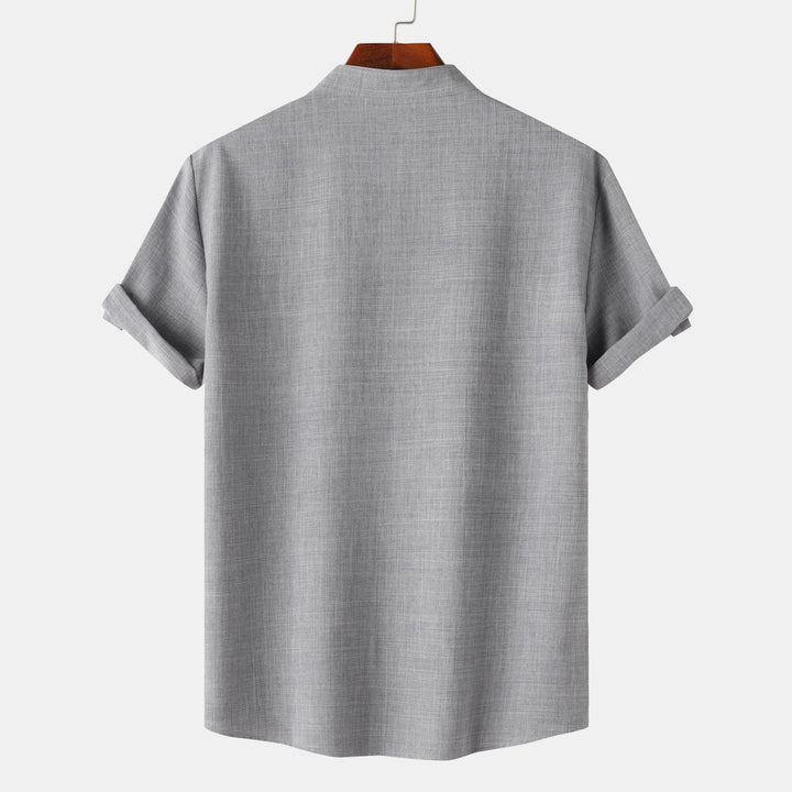 Herren Kurzarmhemd mit innovativem Henley-Ausschnitt und lässigem Look Echoarchiv