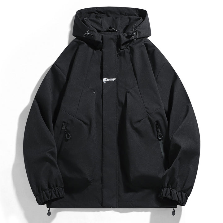 Herren Nano Wind- und wasserabweisende Kapuzenjacke mit ergonomischen Nähten, verstellbarem Saum und sicheren Reißverschlusstaschen – Taviero