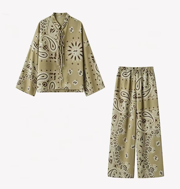 Damen Zweiteiliges Satinoptik-Lounge-Set mit Paisley-Print, Kimonokragen-Bluse und weiter Culotte-Hose Echo Archiv