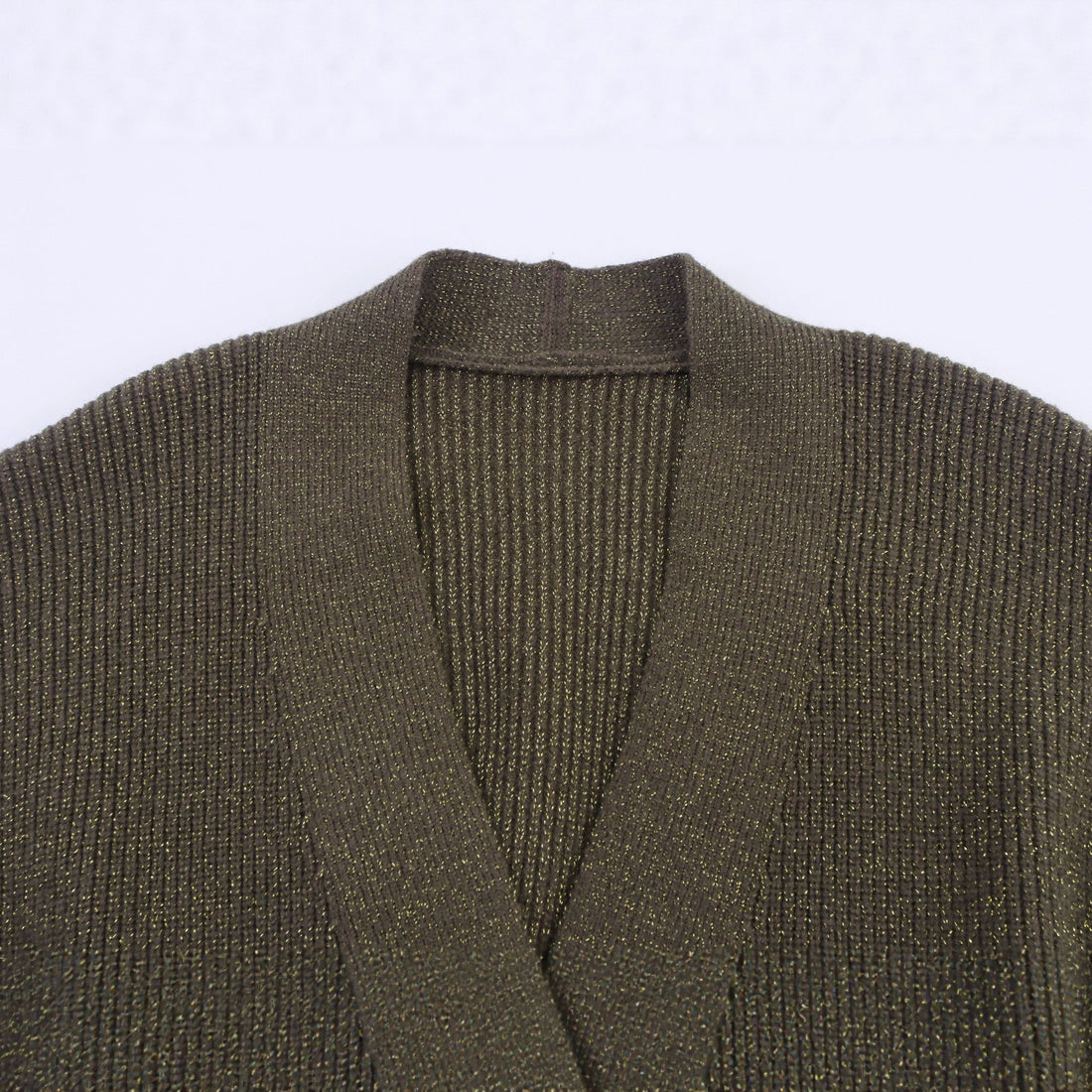 Damen Lange Strickjacke mit Bindegürtel, aufgesetzten Taschen und tiefem V-Ausschnitt Echoarchiv