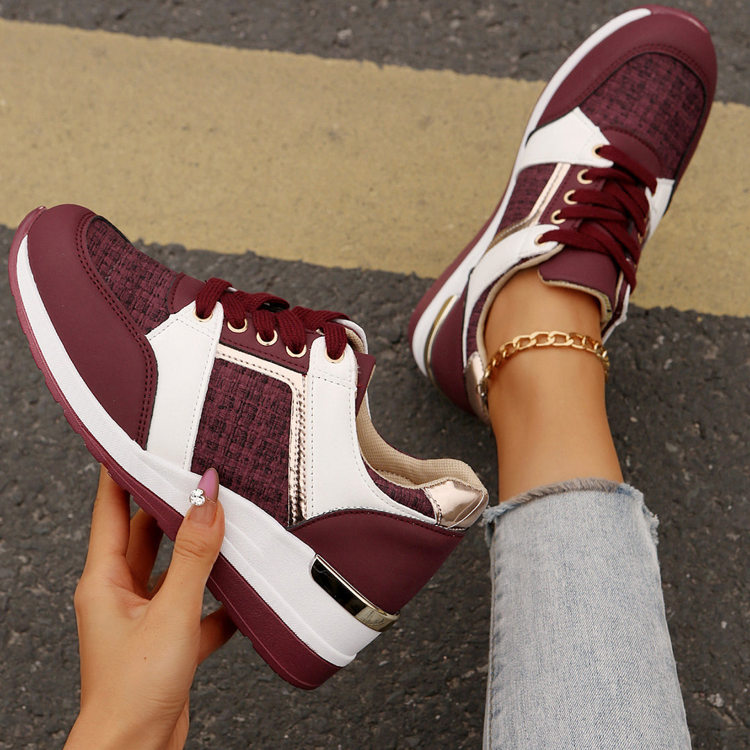 Damen sportive Keil-Sneaker mit strukturiertem Strickmix gepolstertem Komfortfußbett und goldenen Akzenten Echo Archiv