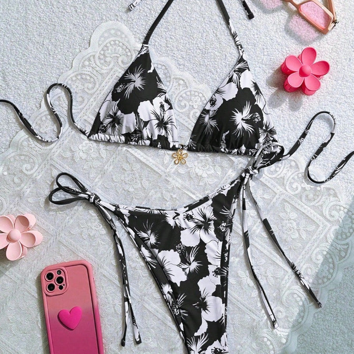 Damen Triangel-Bikini mit floralen Akzenten und raffinierten Bindebändern Echo Archiv