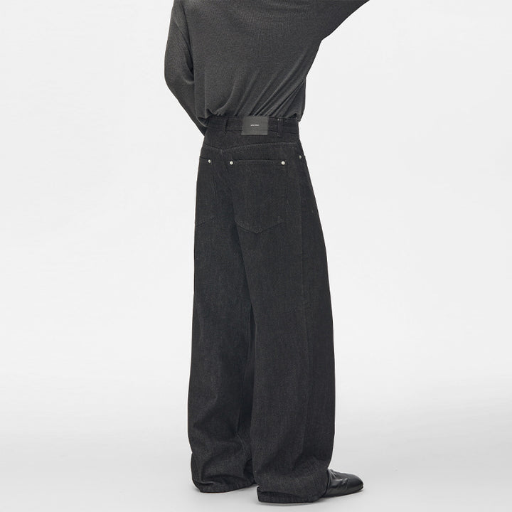 Herren Hochtaillierte weite Denim-Hose mit sichtbarer Knopfleiste und extra langem Saum Echo Archiv