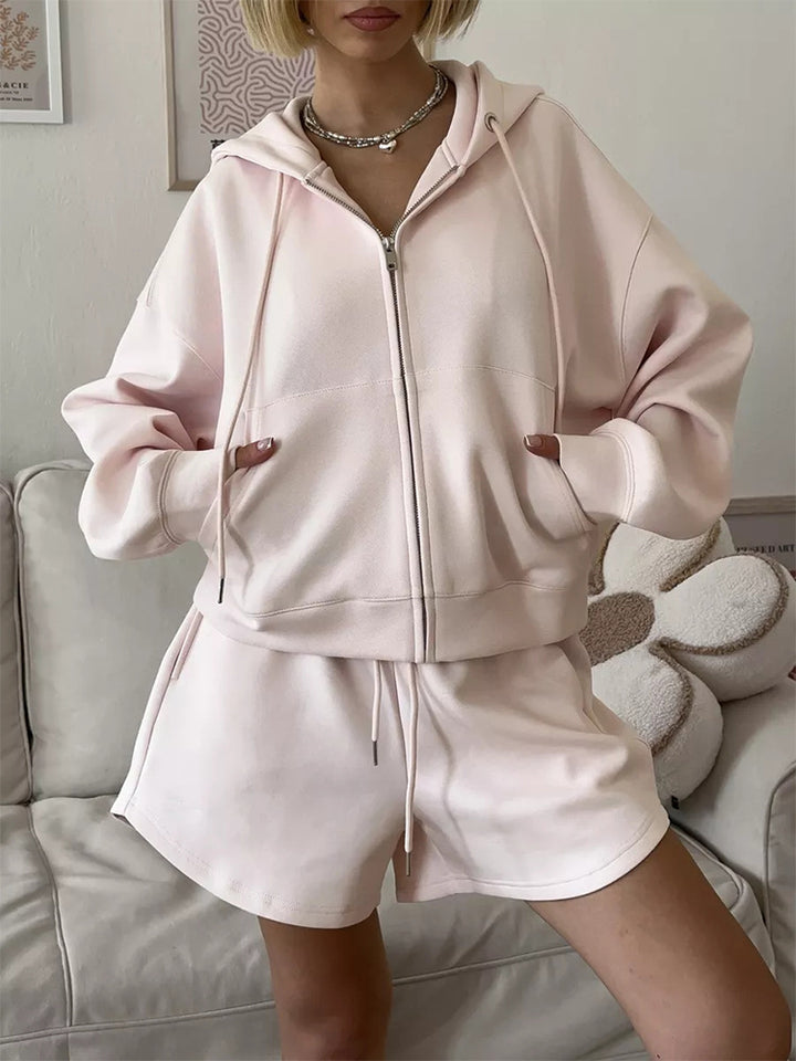 Damen nan kurzes Kapuzen-Sweatshirt mit Reißverschluss und elastischer Highwaist-Relax-Shorts Set Echo Archiv