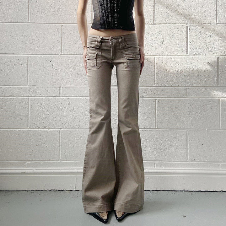 Damen Flared Cargo-Hose mit modischem Schnitt und praktischen Taschen Echo Archiv