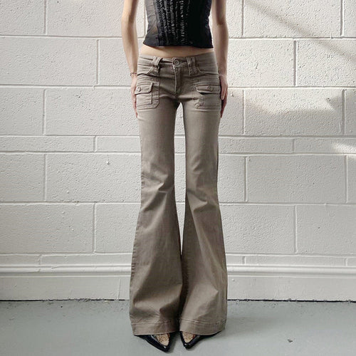 Damen Flared Cargo-Hose mit modischem Schnitt und praktischen Taschen Echo Archiv