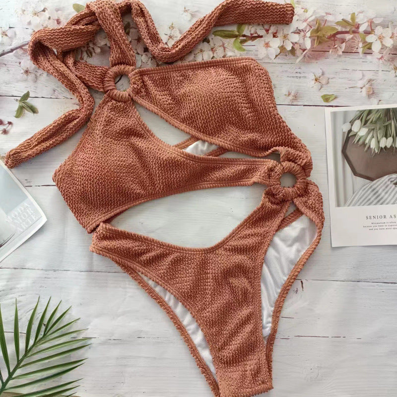 Damen Triangel-Bikini mit aufregendem Cut-Out und elastischem Stoff Echo Archiv
