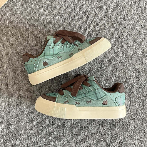 Damen Komfortable Sneaker im verspielten Design Echo Archiv