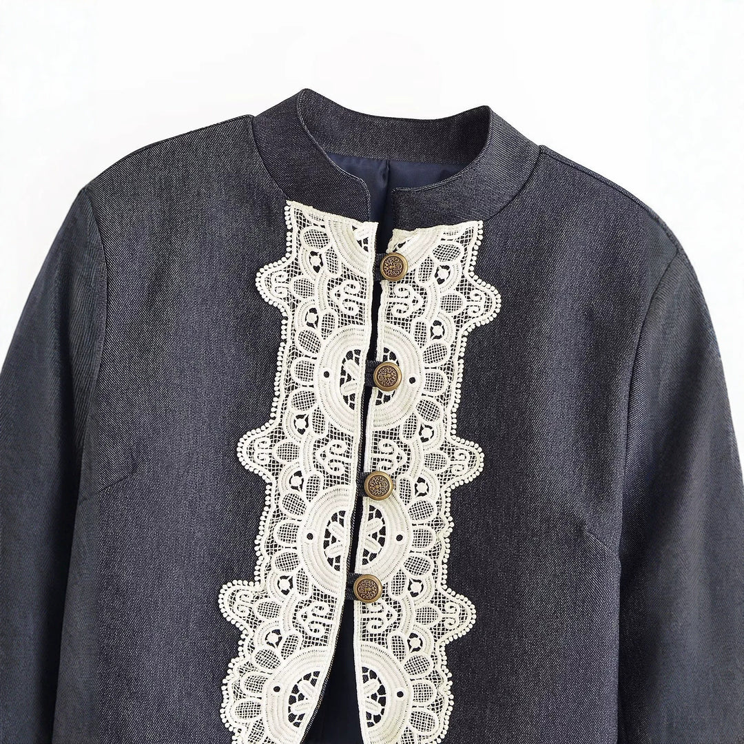 Damen Cropped‑Blazer im Bolero‑Stil mit Spitzenbordüre und Zierknöpfen Echo Archiv