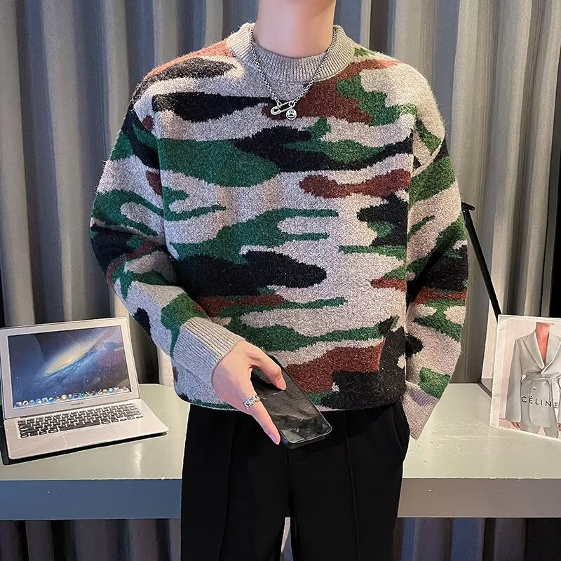 Herren Gemütlicher Grobstrickpullover mit Camouflage-Muster Echoarchiv