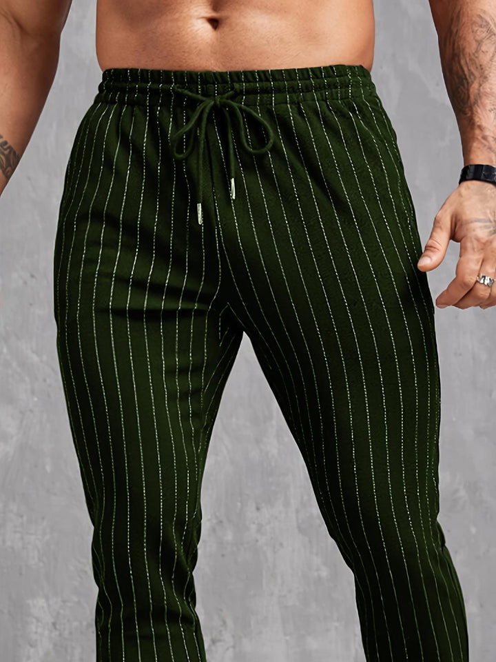 Herren moderne Lounge-Hose mit elastischem Bund und dekorativen Streifen Echoarchiv