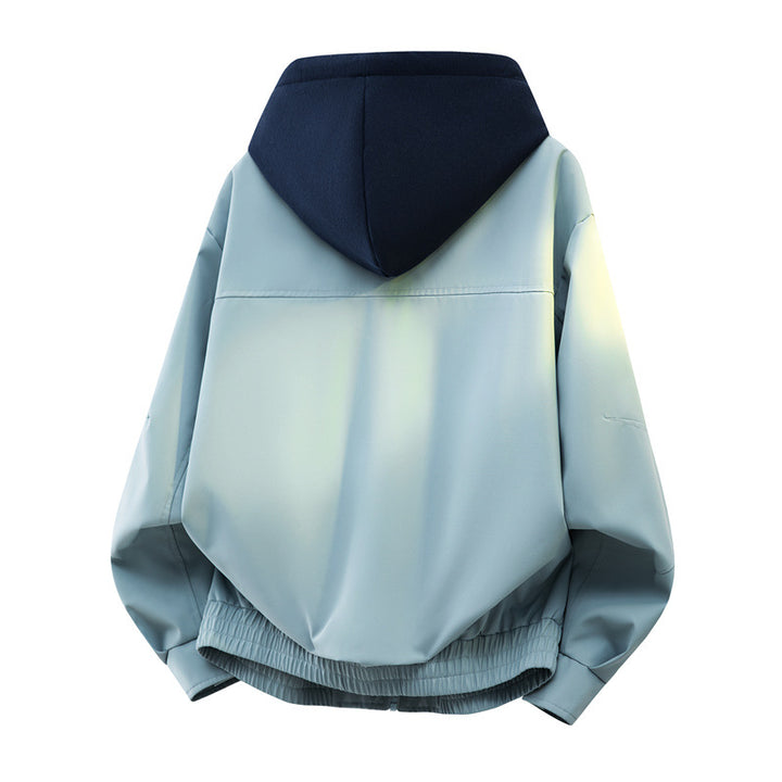 Herren Urbaner Layering-Bomber mit kontrastierender Kapuzen-Innenjacke und Reißverschlusstaschen Echoarchiv