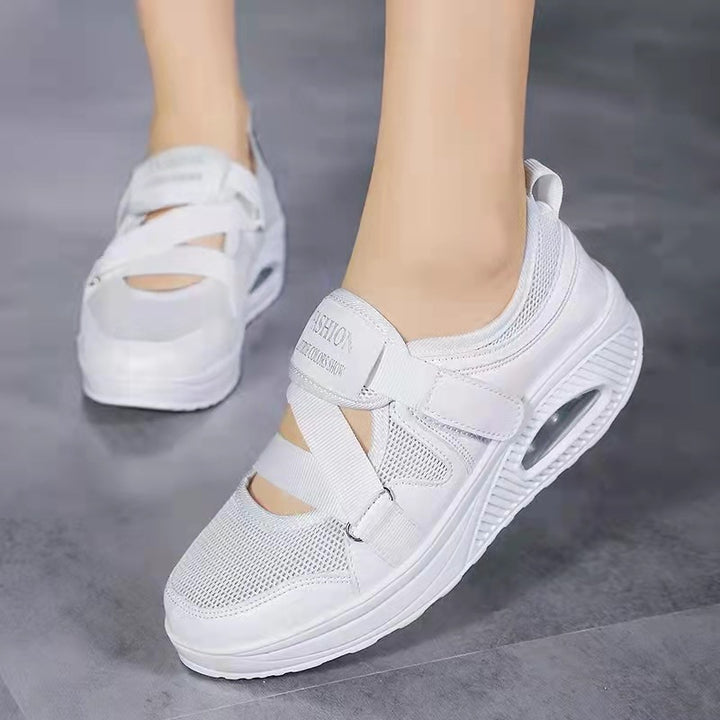 Damen Sportive Plateausneaker mit Luftkammer, Strick‑Mesh und Klettkreuzriemen – Névara