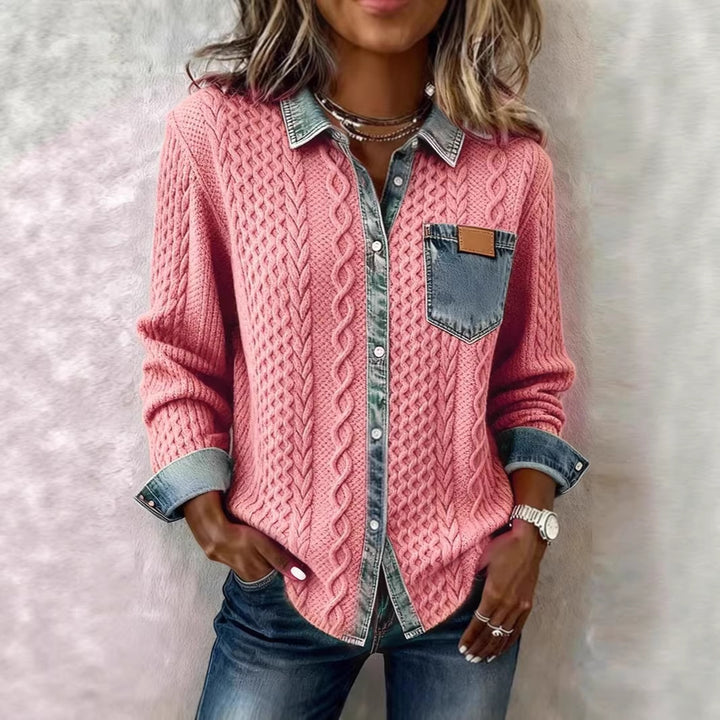 Damen nan geflochtener Strickpullover mit integriertem Jeanskragen und Brusttasche Echo Archiv