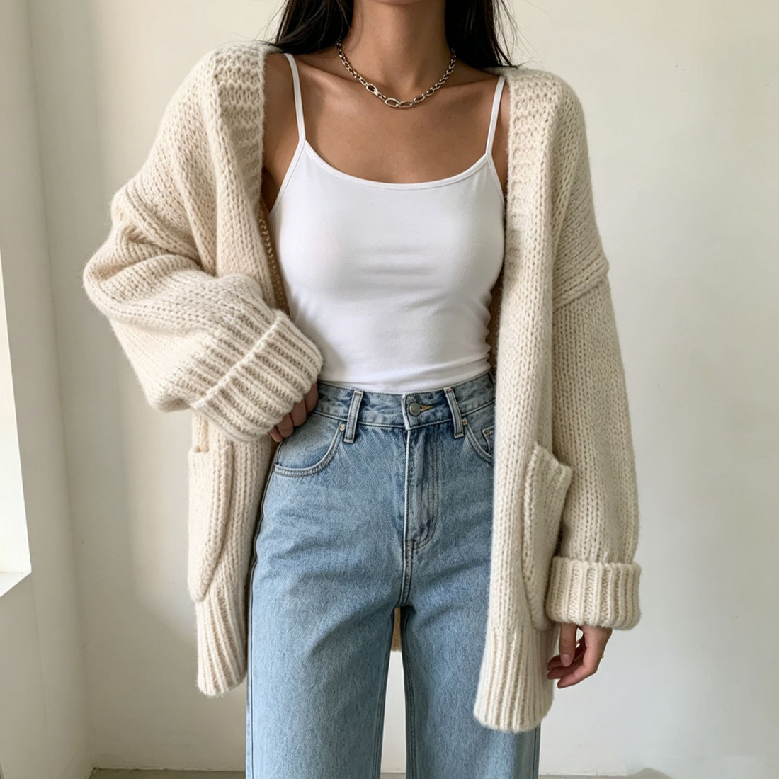 Damen Langer Offener Grobstrick-Cardigan mit aufgesetzten Taschen und gerippten Bündchen – Veloura