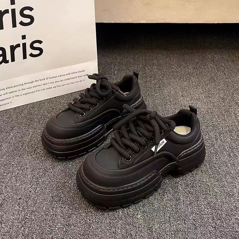 Damen Chunky Sneakers mit modischer Profilsohle und atmungsaktiver Oberflächenstruktur Echo Archiv