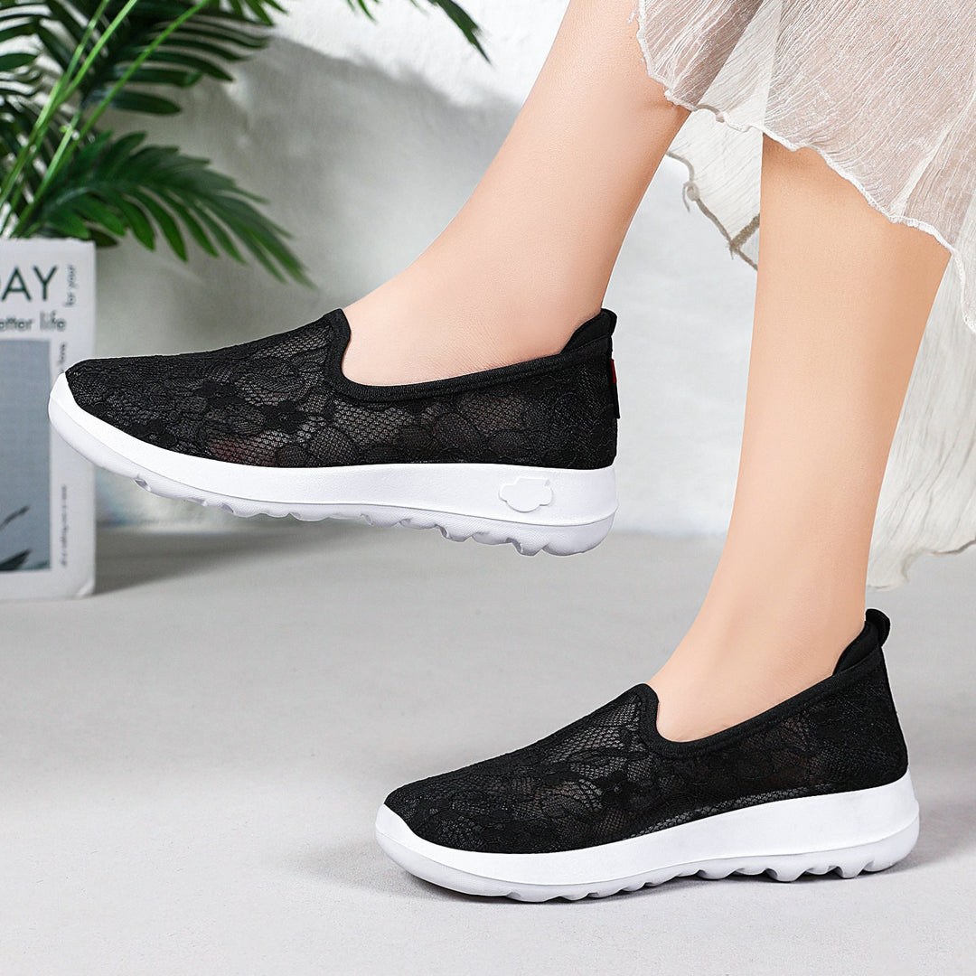 Damen Elegante und bequeme Slip-On Sneakers mit Spitzenoberfläche Echo Archiv