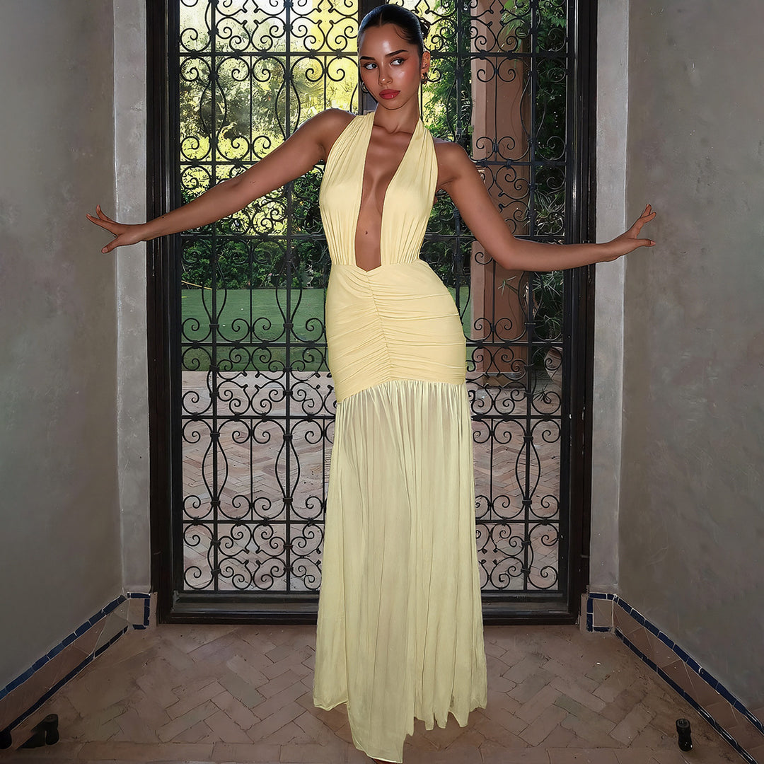 Damen Elegantes Maxikleid mit tiefem V-Ausschnitt und raffinierten Raffungselementen Echo Archiv