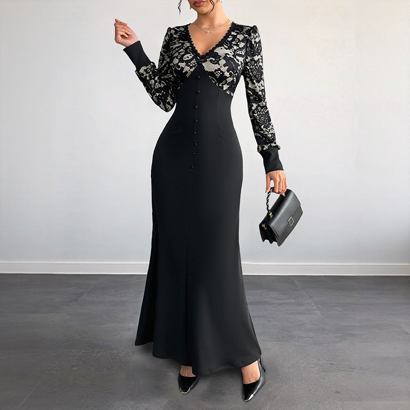 Damen Figurbetontes Maxikleid mit Spitzenoberteil, V‑Ausschnitt und Zierknopfleiste Echoarchiv
