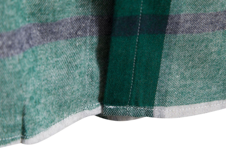 Herren Freizeit-Hemdjacke mit praktischer Kapuze und modernem Karomuster Echoarchiv