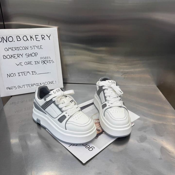 Damen Sportliche Sneakers mit dämpfender Plateausohle und atmungsaktiven Einsätzen Echo Archiv