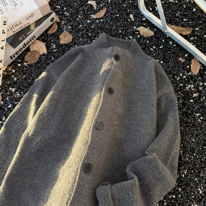 Unisex Oversized Wollmix-Cardigan mit Rundhalsausschnitt, Knopfleiste und geripptem Saum Echoarchiv
