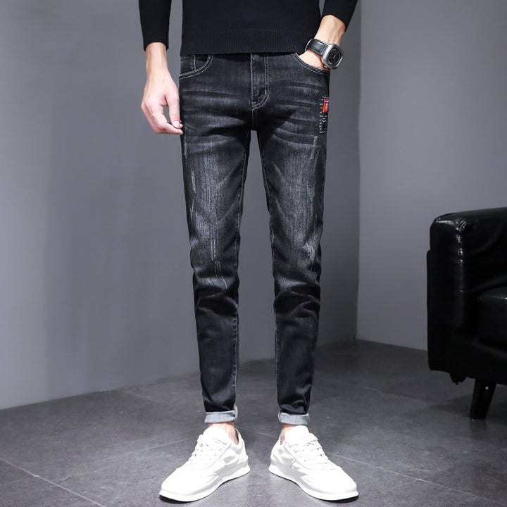 Herren Slim-Fit Jeans im modernen Waschdesign Echoarchiv