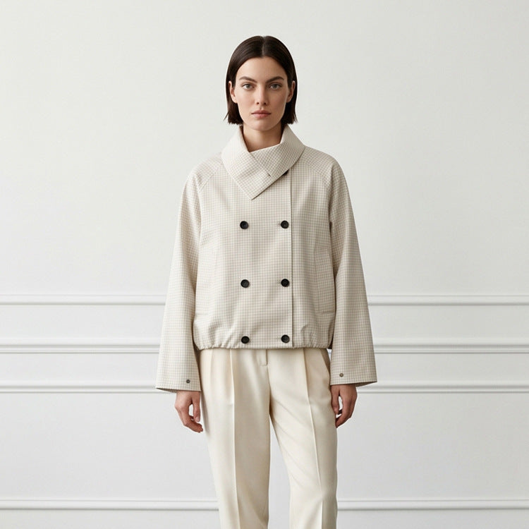 Damen Kurze Doppelreiher-Blousonjacke mit Wickelkragen und Raglanärmeln Echoarchiv
