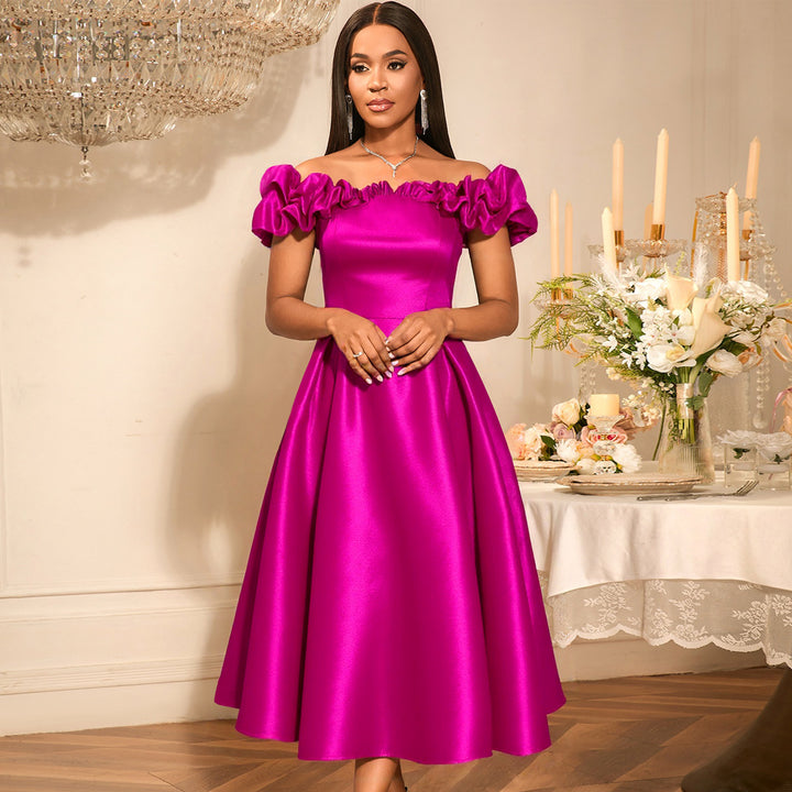 Damen Midi-Party Kleid mit schulterfreiem Design und voluminösen Rüschen Echo Archiv